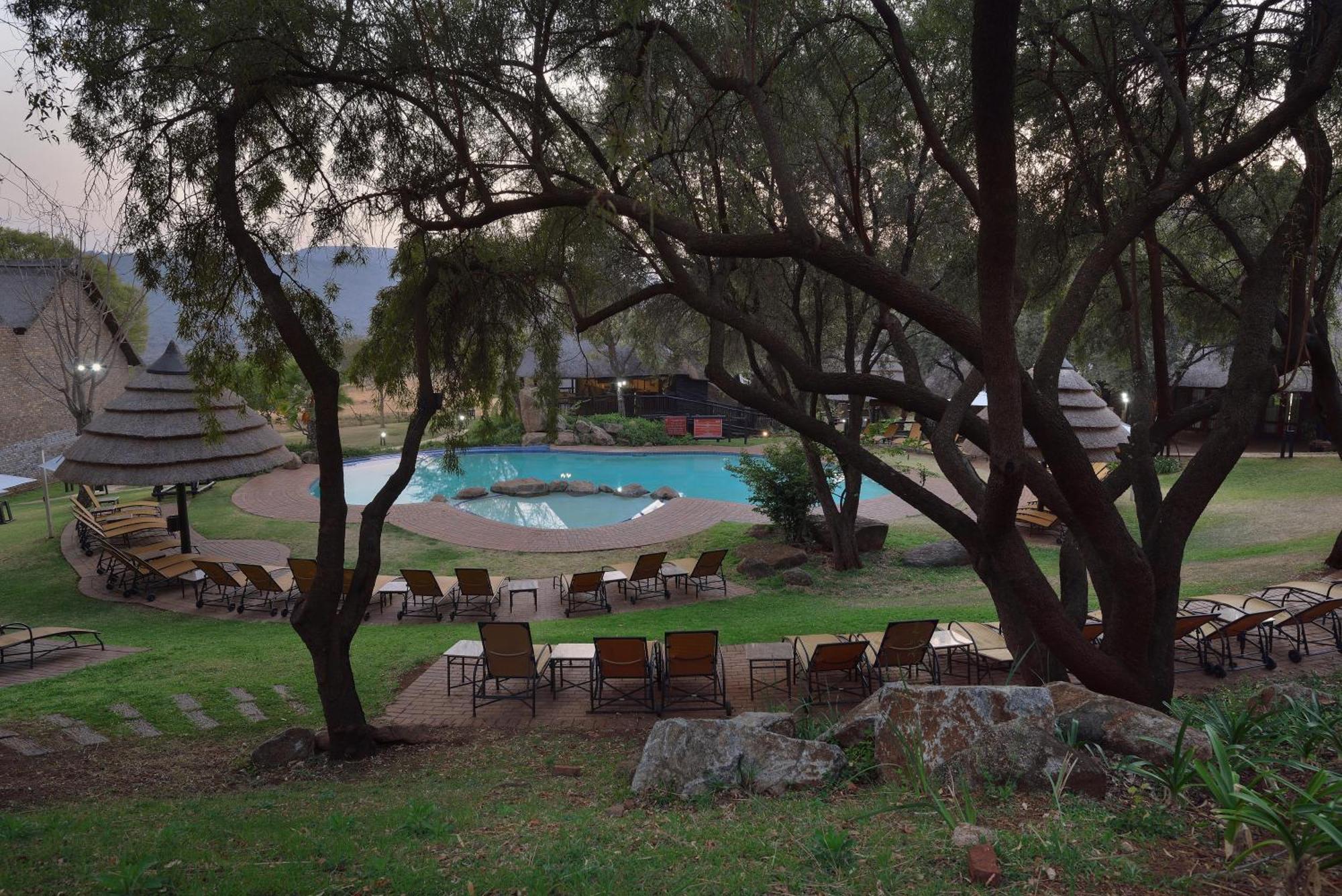 Bakubung Bush Lodge Ledig Luaran gambar