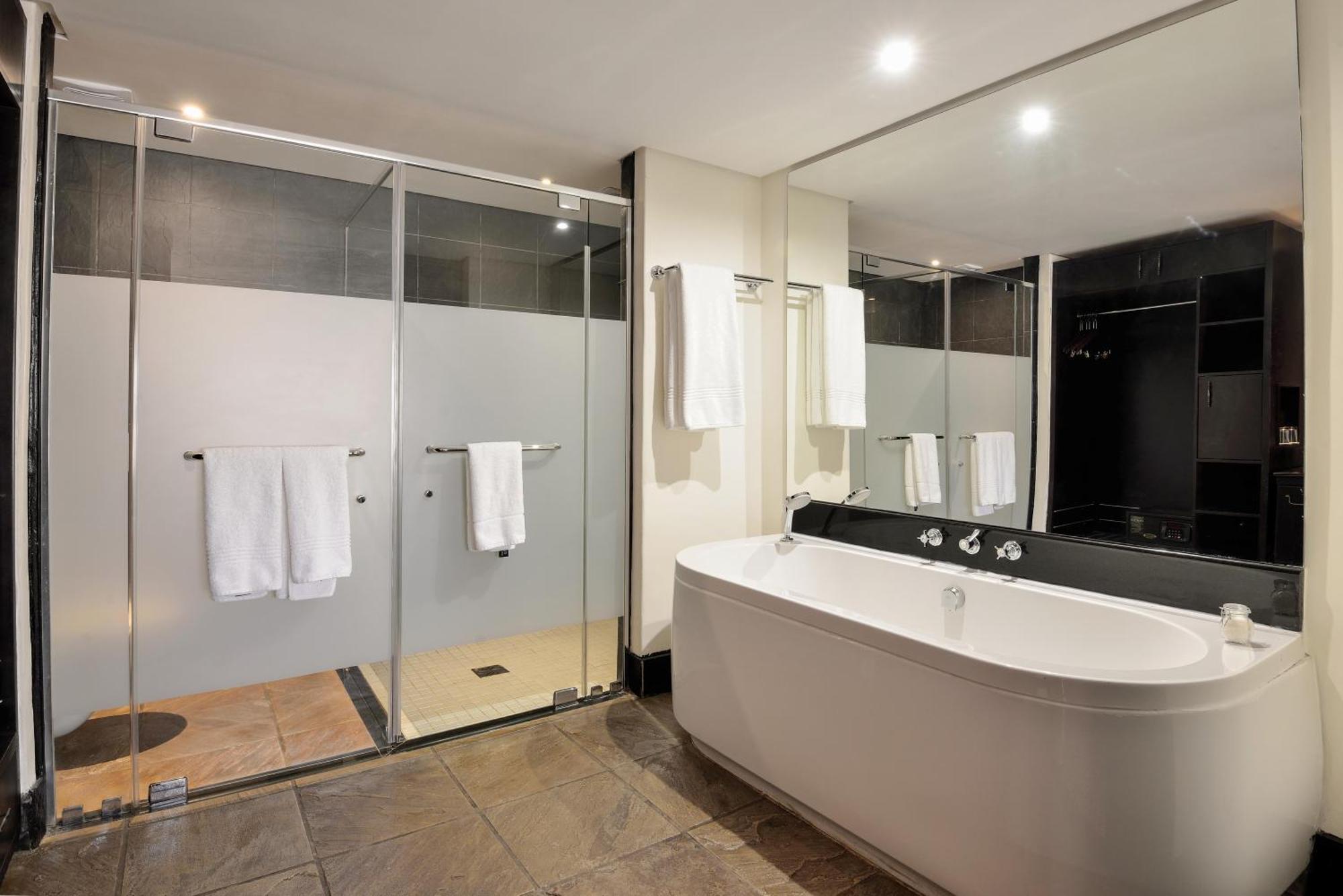 Bakubung Bush Lodge Ledig Luaran gambar